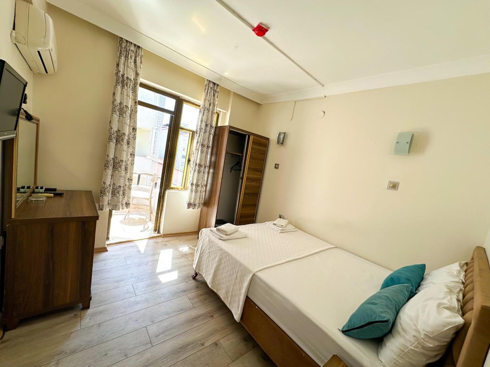 Reis Beach Hotel Мармарис Екстер'єр фото